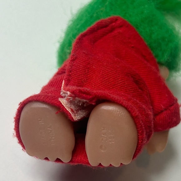 Vintage DAM “I love you” mini Troll Doll with Green Hair and Red Outfit - Picture 4 of 5